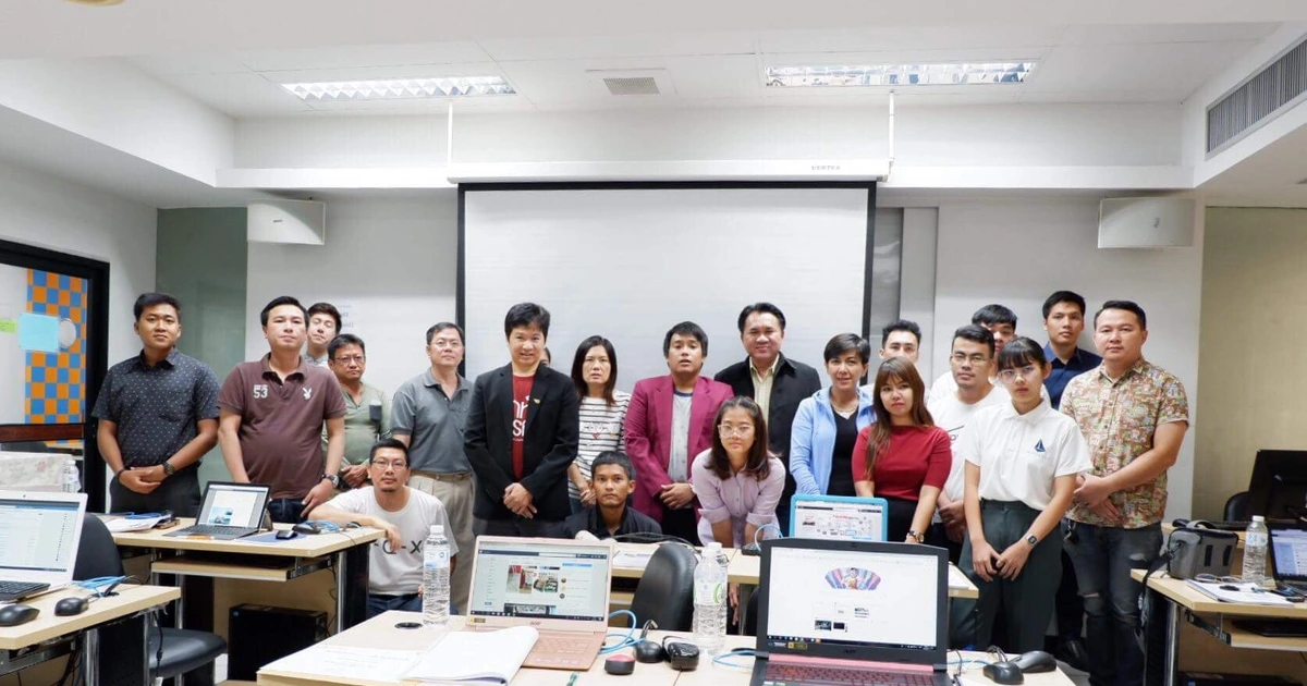 ภ�าพบรรยากาศคอร์สอบรม Facebook Ads and Marketing รุ่นที่ 1